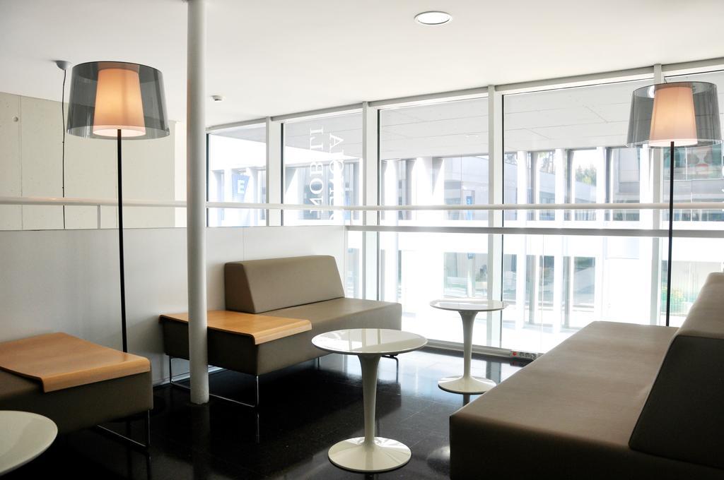 Residencia Universitaria Resa Roberto De Nobili Sant Cugat del Vallès Dış mekan fotoğraf