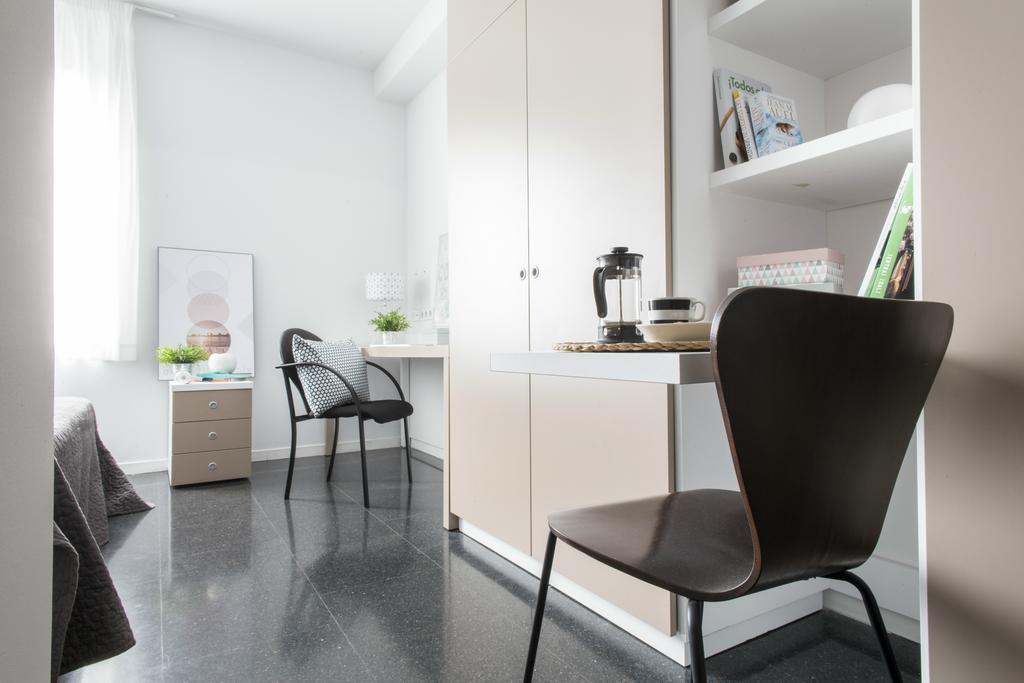 Residencia Universitaria Resa Roberto De Nobili Sant Cugat del Vallès Dış mekan fotoğraf